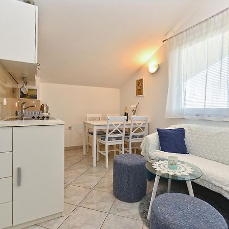 Apartment Mladen 1860 Medulin Ngoại thất bức ảnh